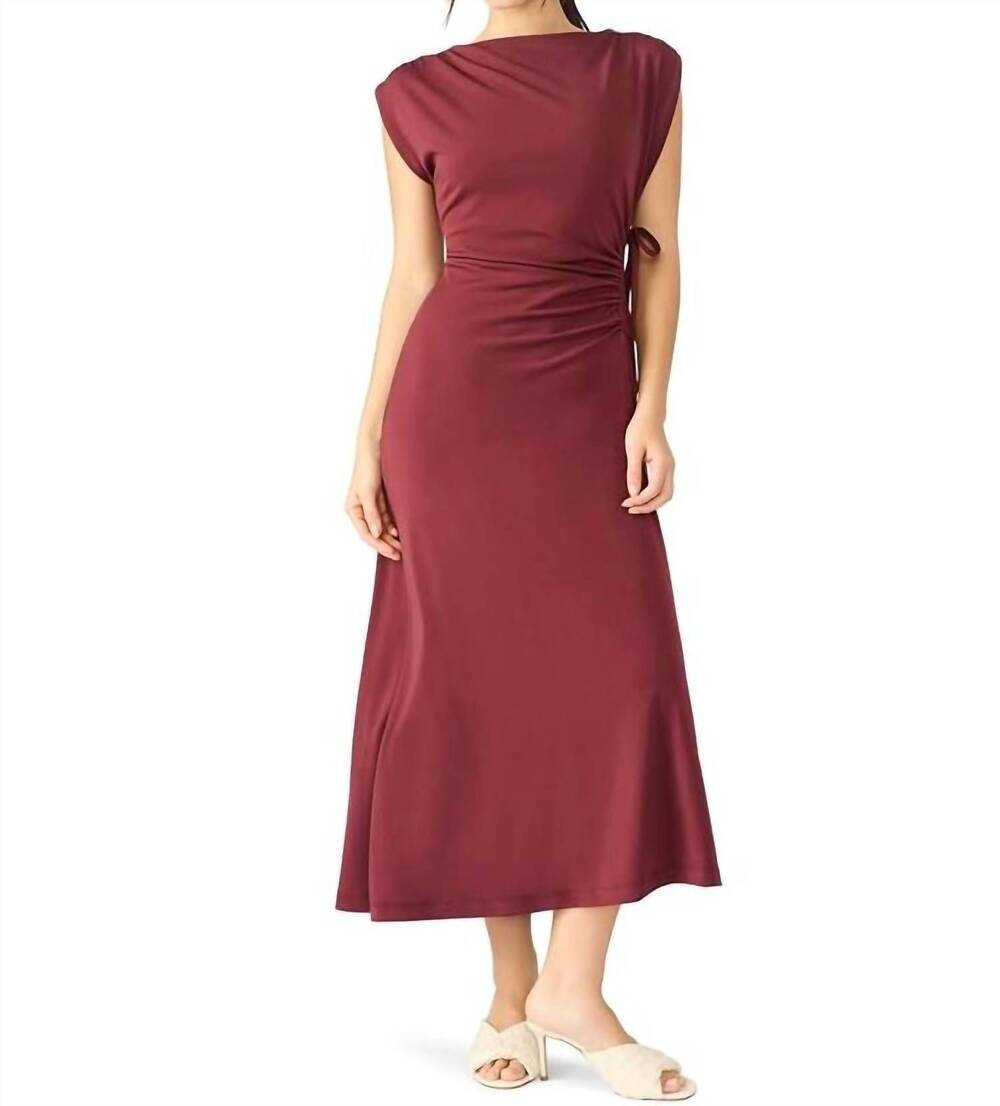 NEW STEVE MADDEN arly dress in rouge